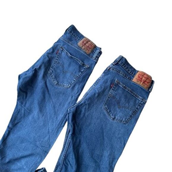 2 ps. Levi's 505 Jeans Mens 34 X 30 Denim Straight Leg 5-Pockets Classic Zip Fly - Picture 1 of 6